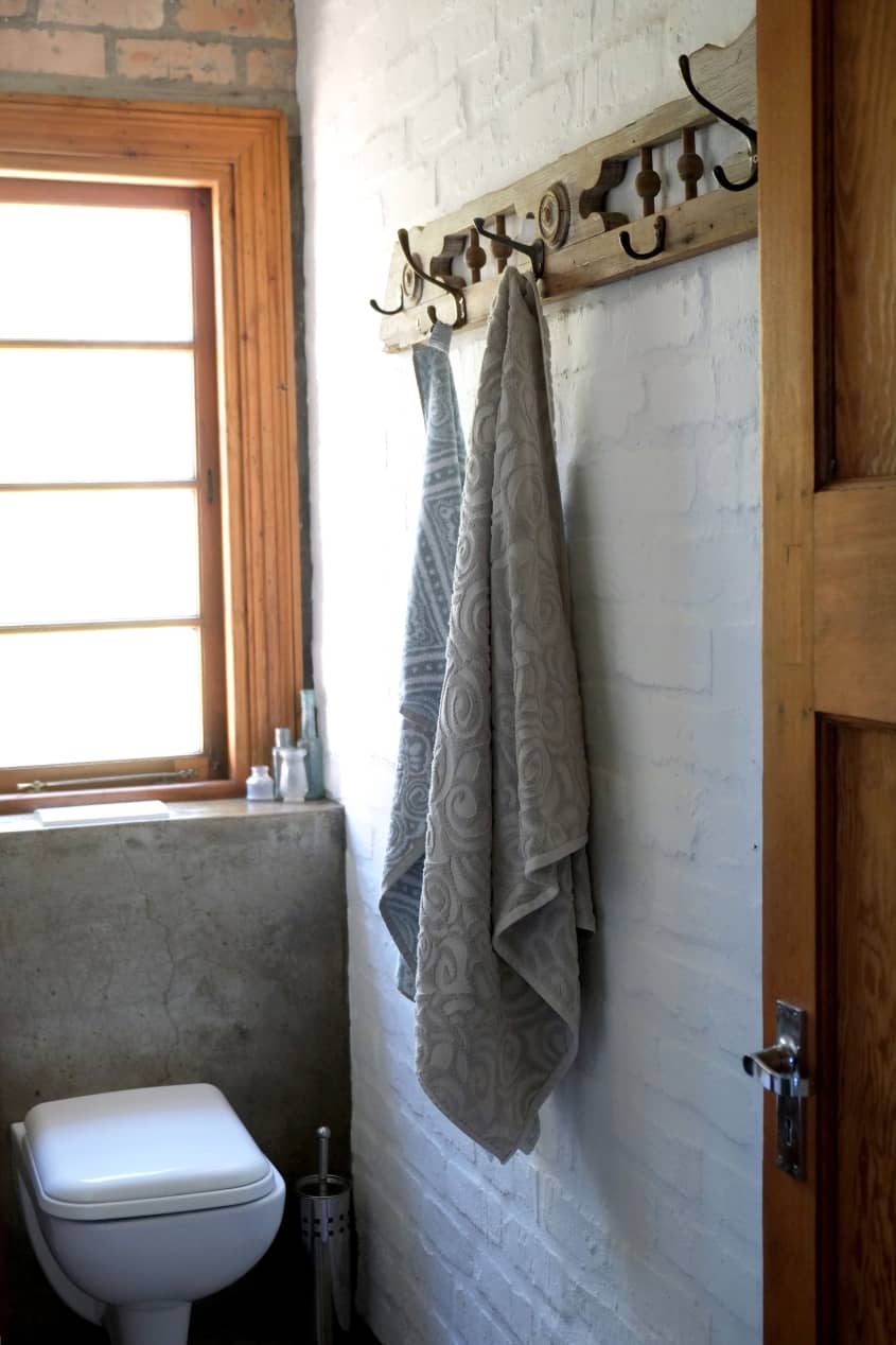 House Tour: A Barn-Style Home in South Africa | Apartment Therapy